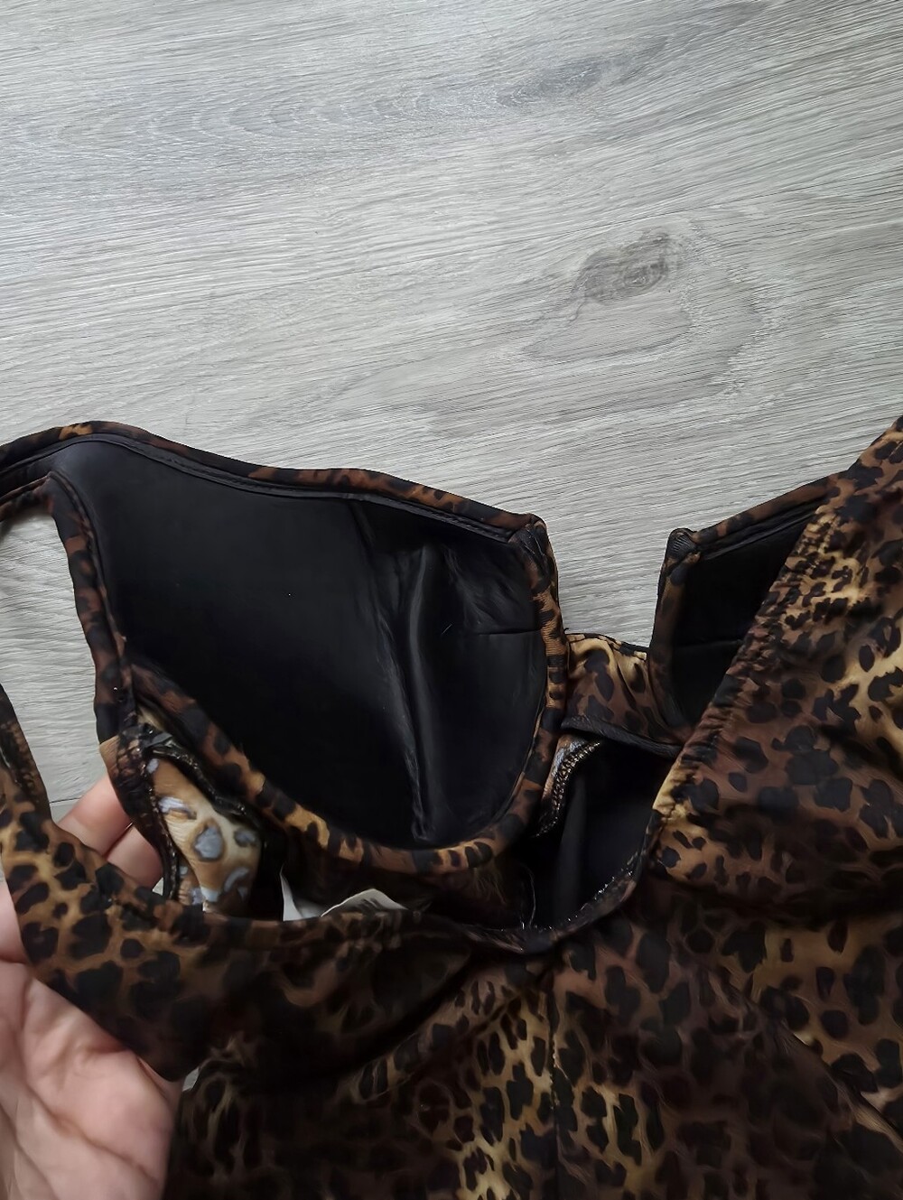 Miraclesuit Swimsuit Animal Print One-Piece Built-In Tummy Control 8 - Picture 4 of 6